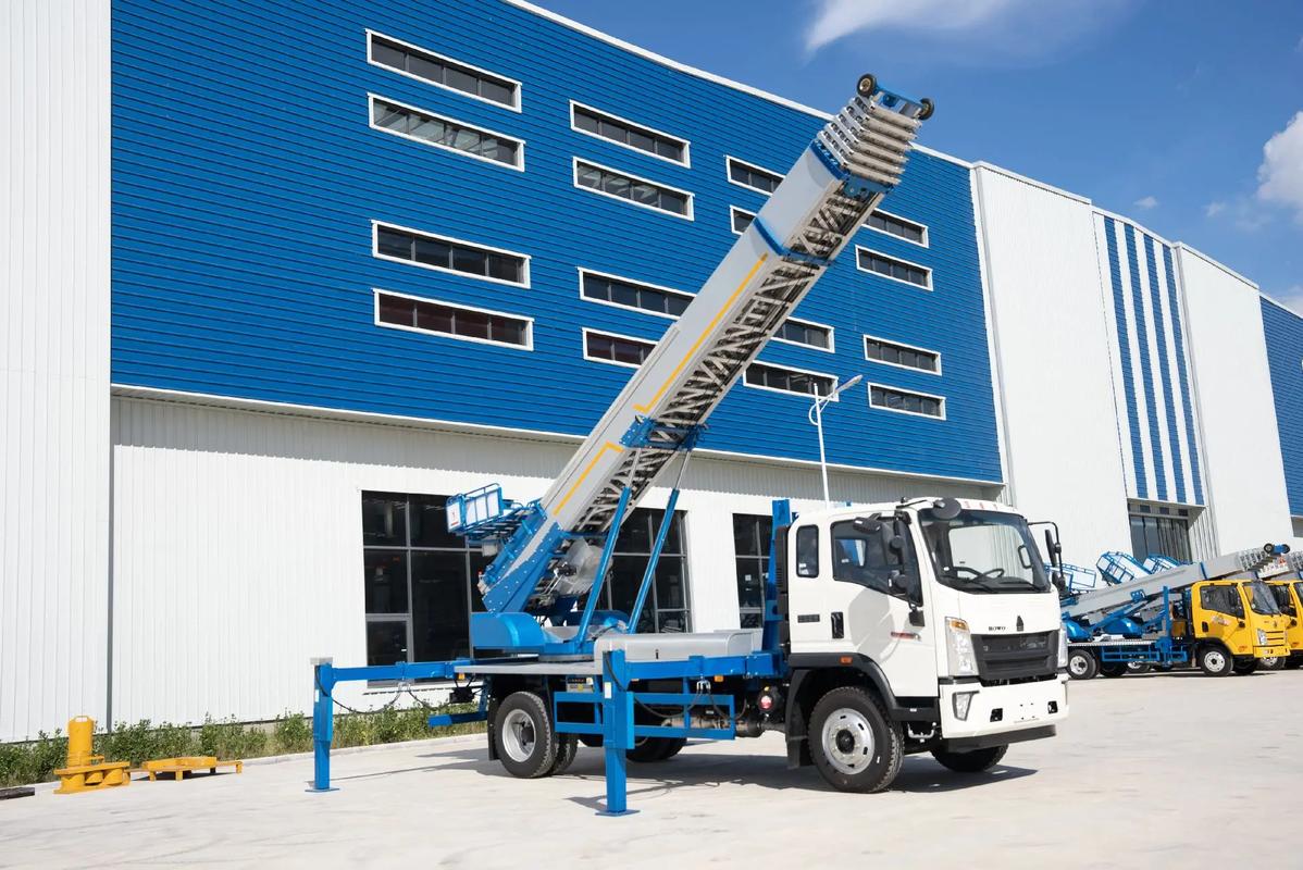 巴中小型云梯车上料车租赁多少钱