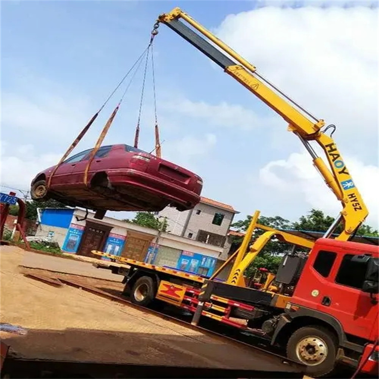 巴中吊车救援小汽车怎么吊