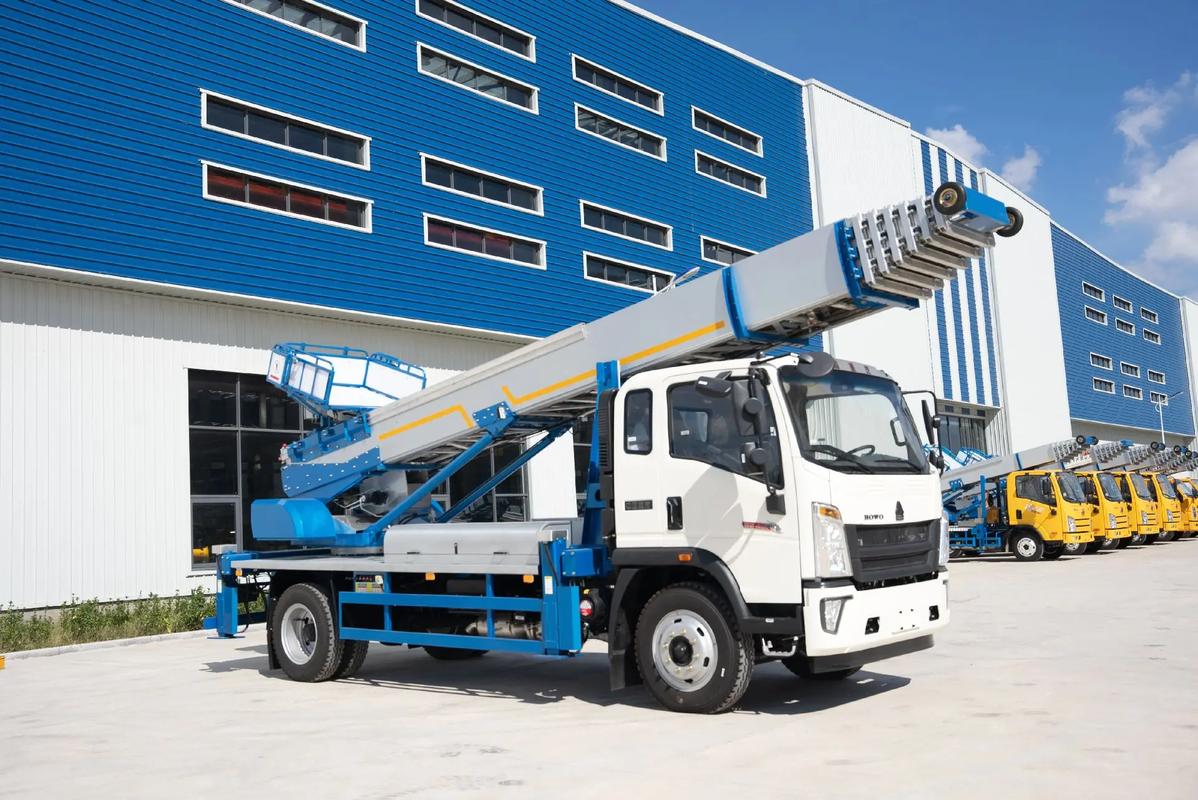 巴中出租云梯车高空作业车 建筑垃圾搬运